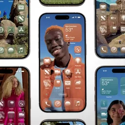 Multiple iPhones with different designs on their homescreens